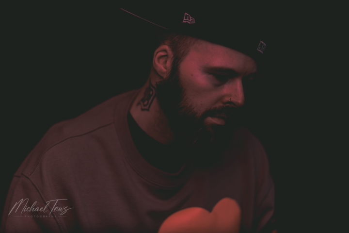 Hi im Mike photographer based outta mi