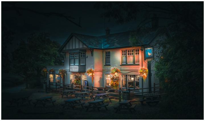 Red Shoot English Pub
