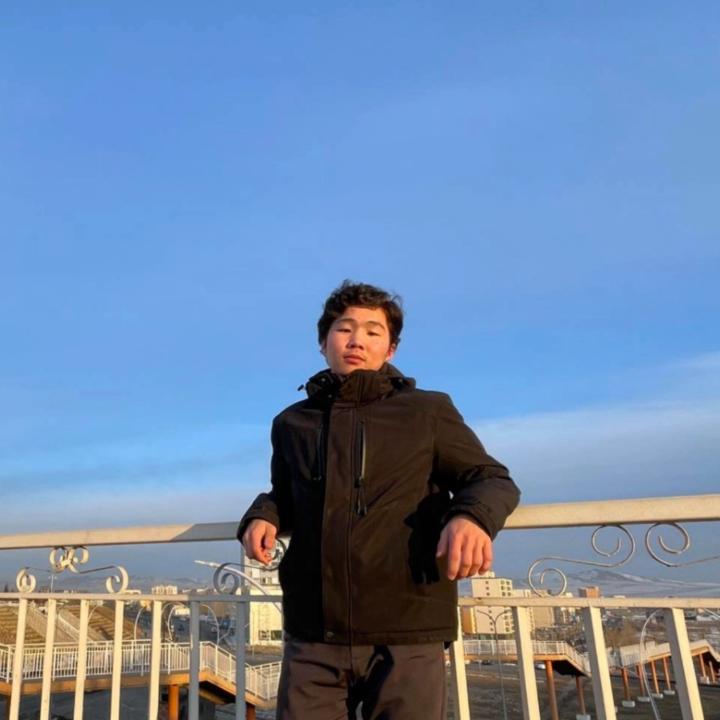 Баярбат Баянмөнх