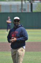 Desmund Farris