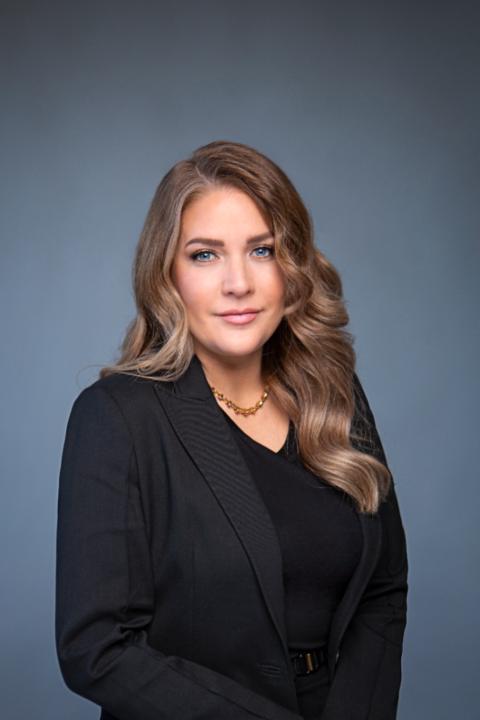 Lyne Martineau