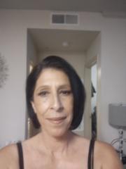Lesley Hernandez