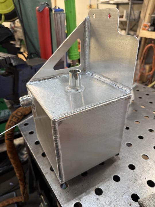 Drag car Catch Can 
