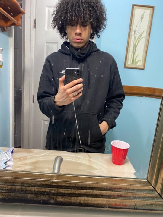 K M