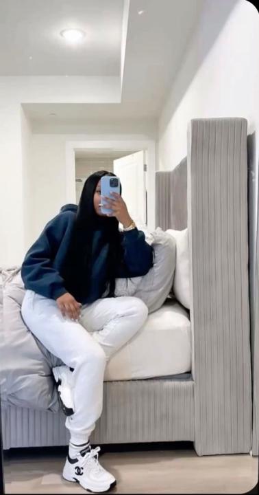 Digital Babe
