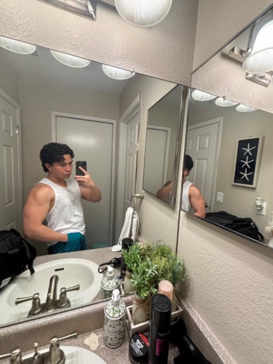 Renzo Sebastian