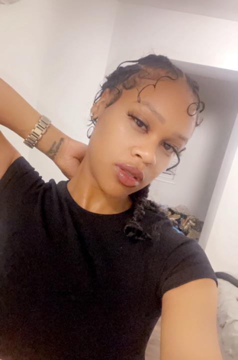 Destinee Barr