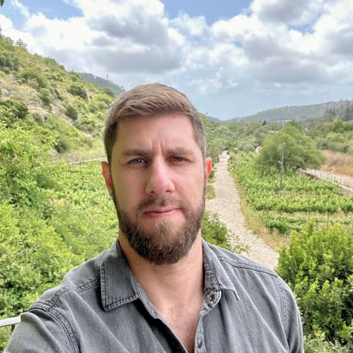 Aviv Man