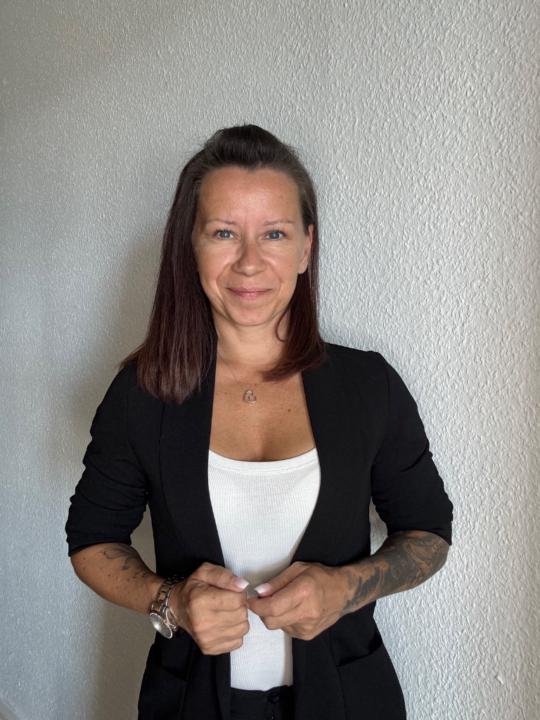 Carmen Tomiczek
