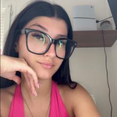 Candela Leslie