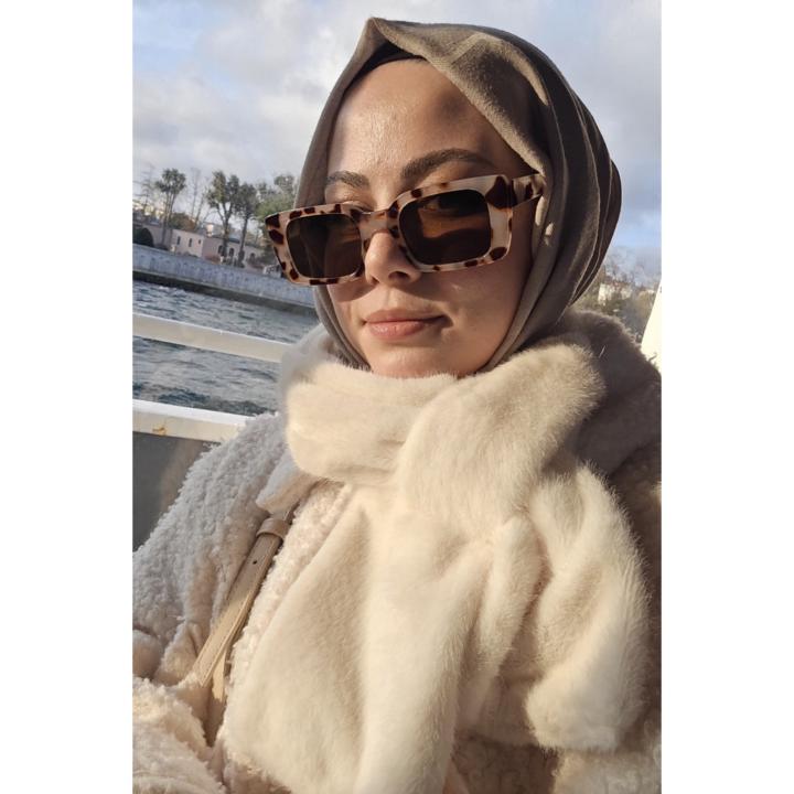 Öznur Alev