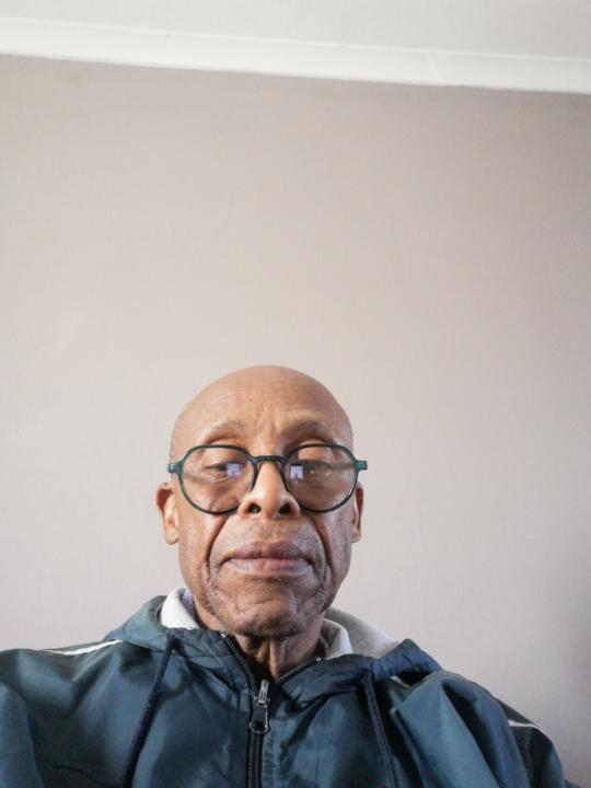Diliza Sibanyoni
