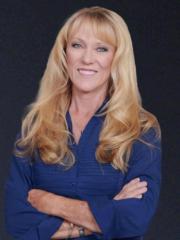 Julie Pluemer