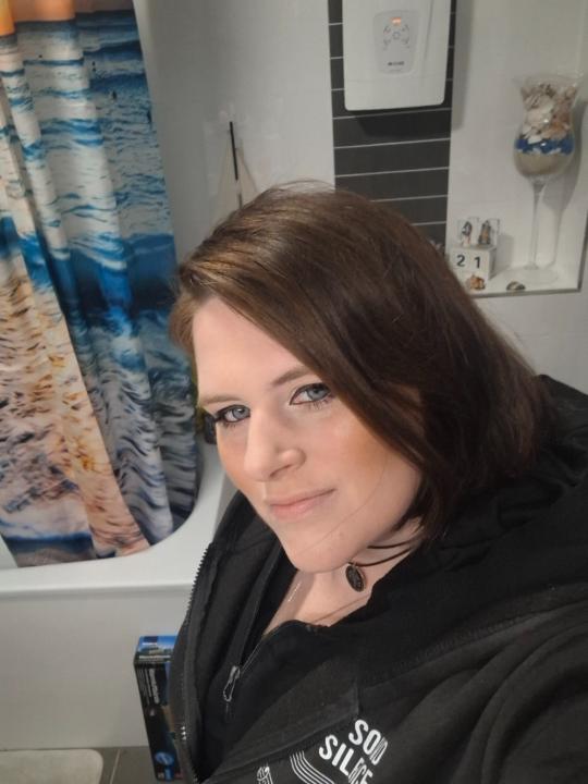 Janine Dominique Faust