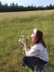 Maeve Esther Roth