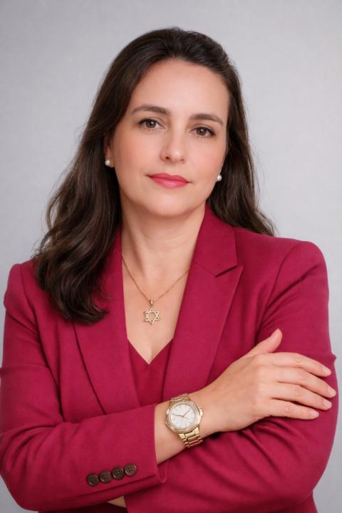Alessandra Santos