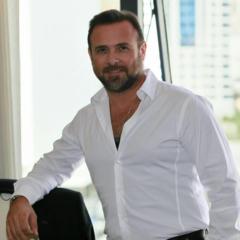 Willem Esteves