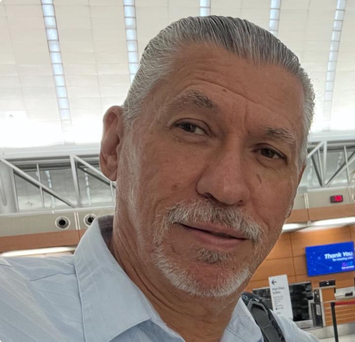 Carlos Acuña