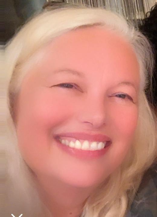Deanna Emad