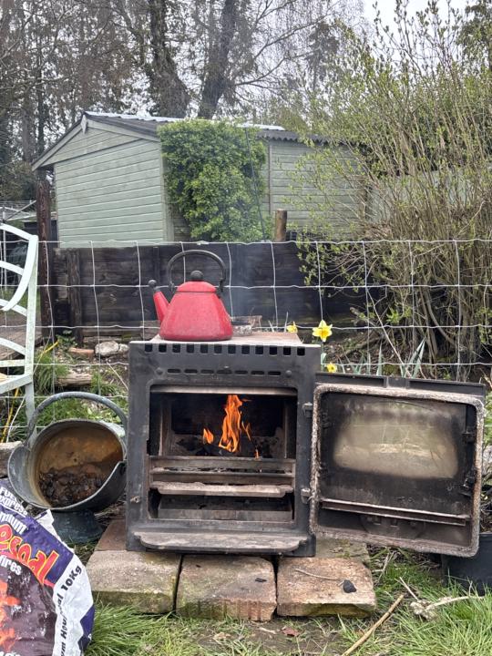 That’s the outside cooking facilities sorted out🤗