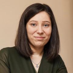 Júlia György