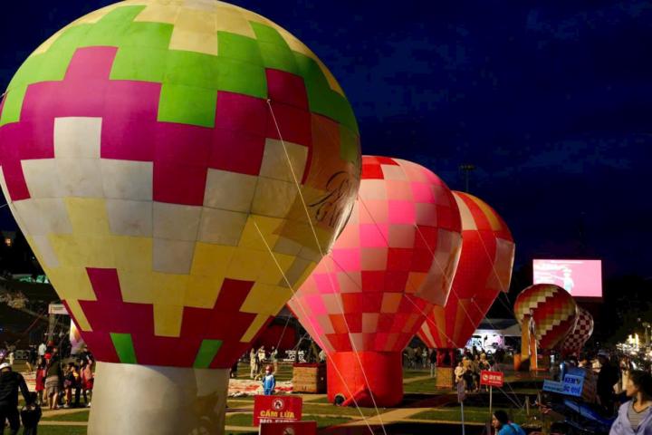 GÓC HỎI NHỎ, CÁC BẠN BIẾT THÌ TRẢ LỜI NHÉ!