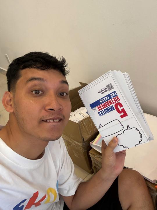 Hôm nay, nó đã về đến nhà.