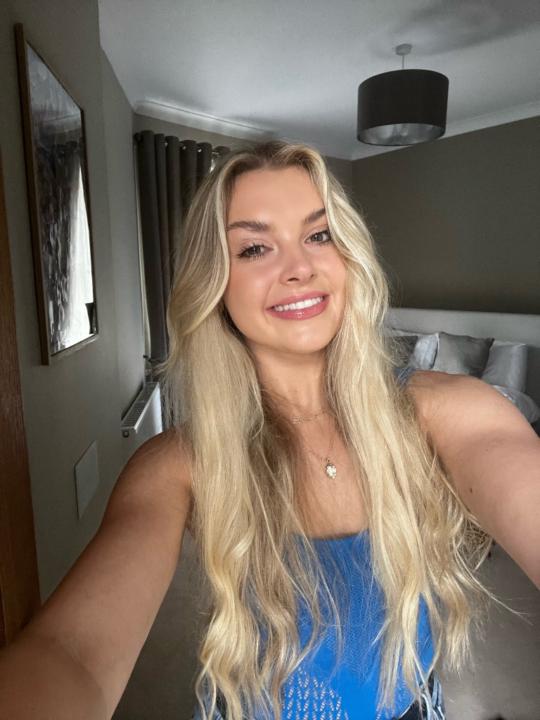 Laura Nicholson