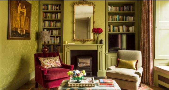 The Antique Room– Antika Odası