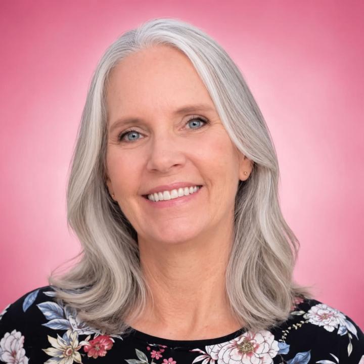 Everyone, please join me in welcoming our member, Nancy Tucker! 📸✨