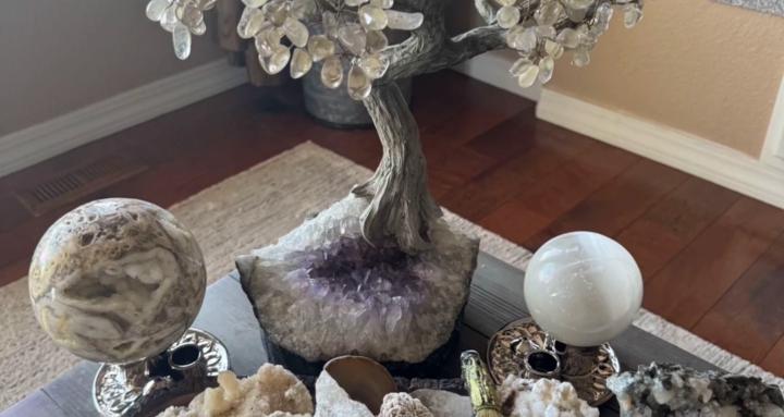 Crystal Grids and Healing