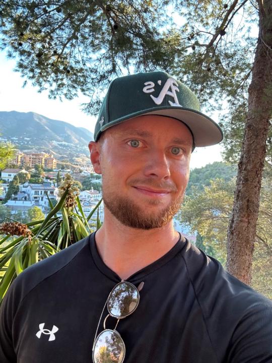 Antti Hella