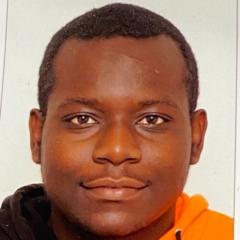 Vanney Oganda landangoye