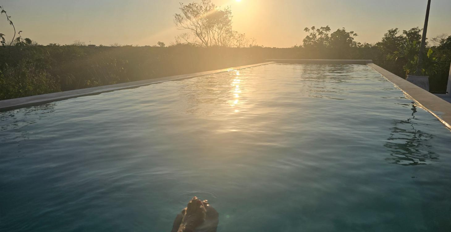 👉 Goddess Essentials: Raising Your Vibration