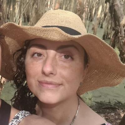 Haleh Van Vliet