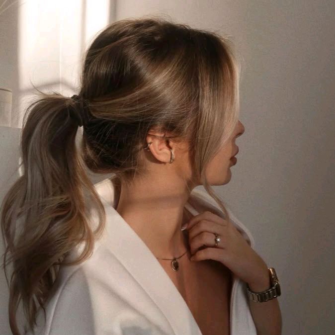 Lena Hart