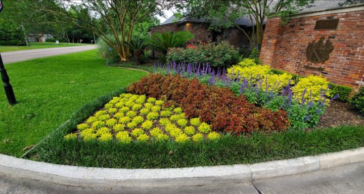 Run a landscape Co w/crews