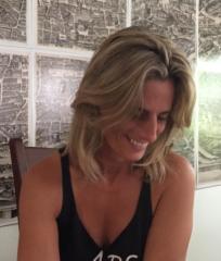 Lucia Nicola Evans