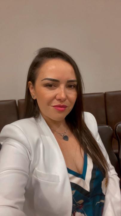Elizabeth Toledo