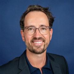 Bernhard Neumann