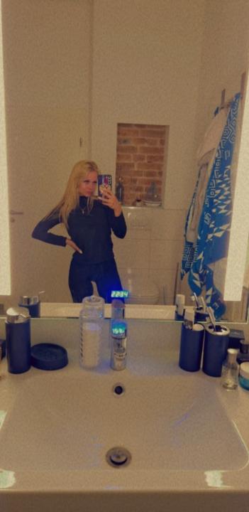 Ella Ugc