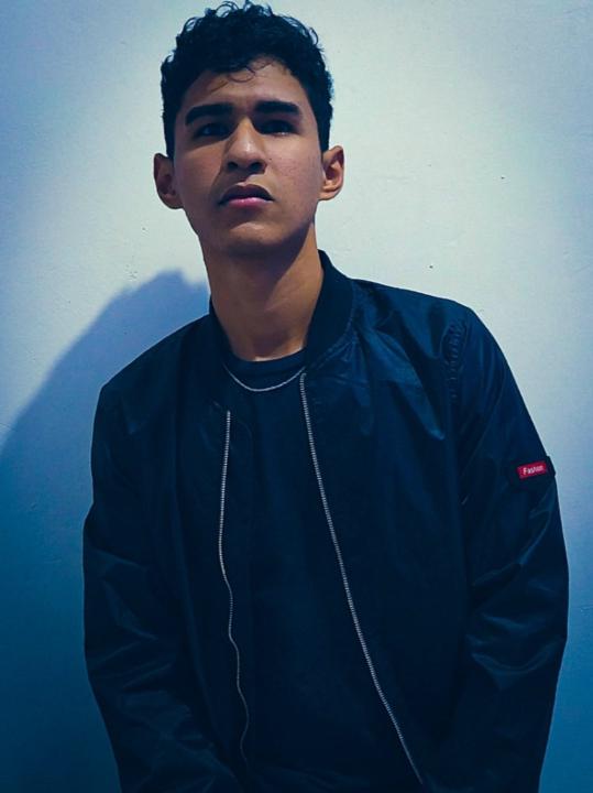 Luis Tapia