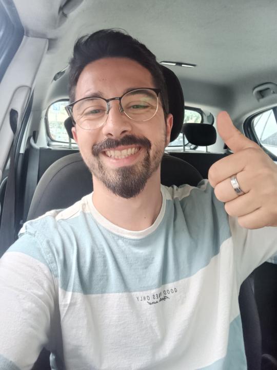 Andrés Serrano viso
