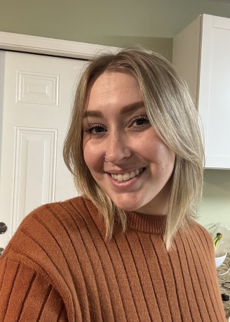 Hey hey! I’m Gabby Roberts and I’m super excited to be here 💛