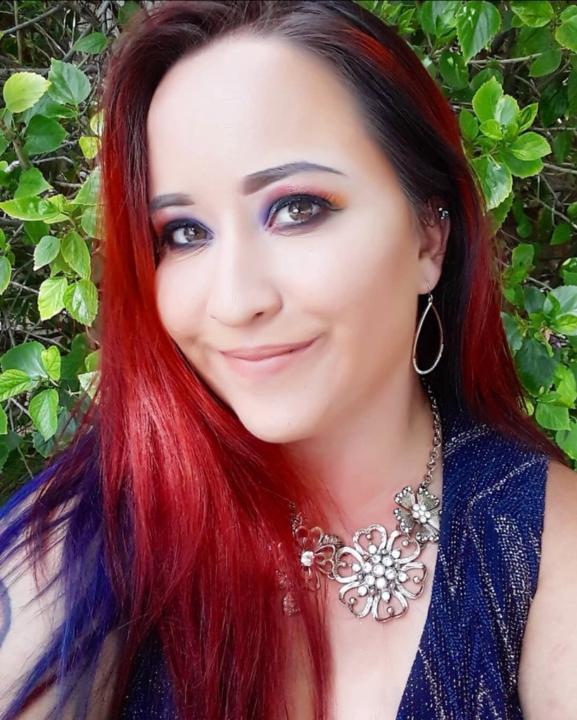 Amber Cluff