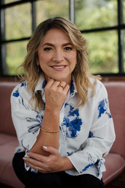 Maria J Marin