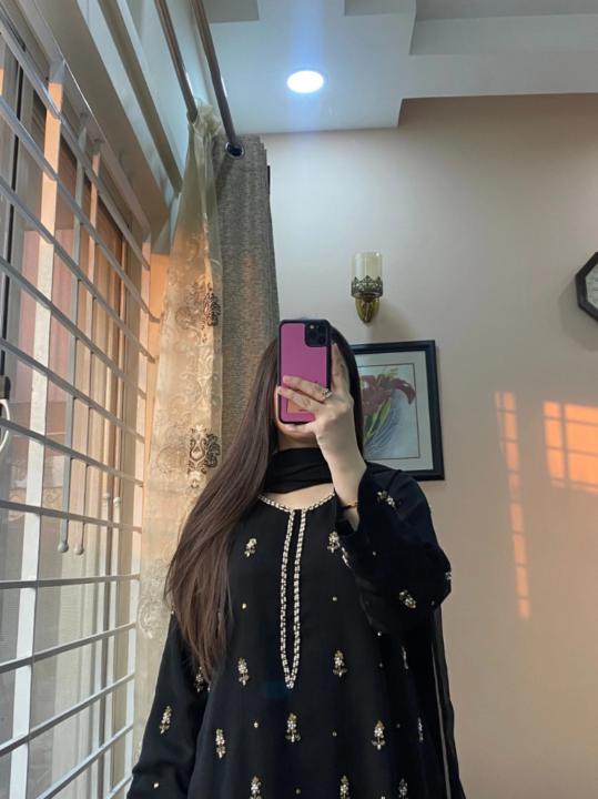 Nona Momo