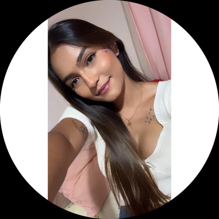 Andrea Viquez