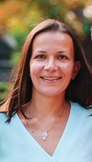 Елена Манова