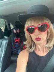 Elizabeth Landry Jones